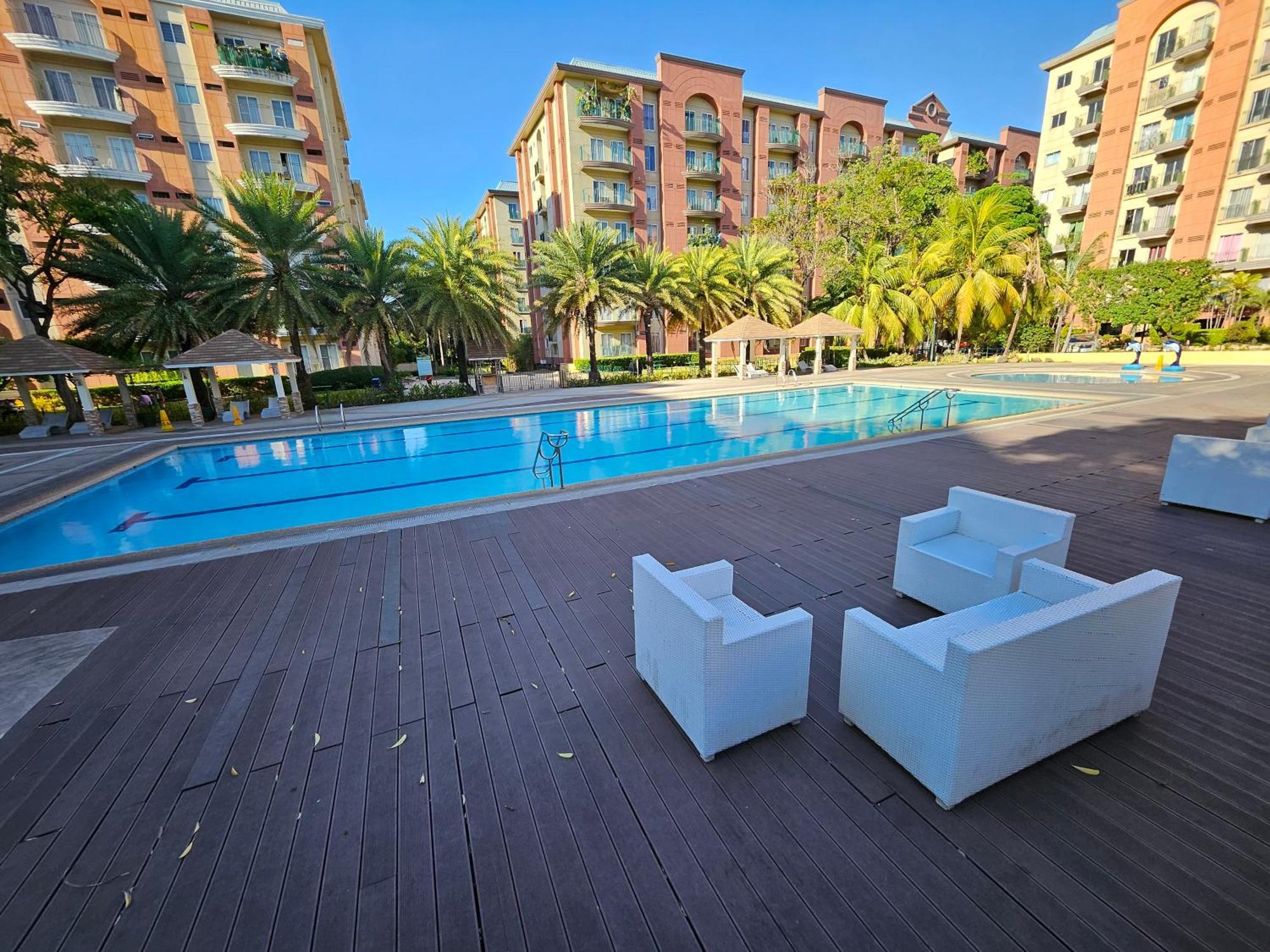 Cozy 2Br Staycation With Balcony Chateau Elysee For 4-6 Pax Paranaque City Exteriör bild