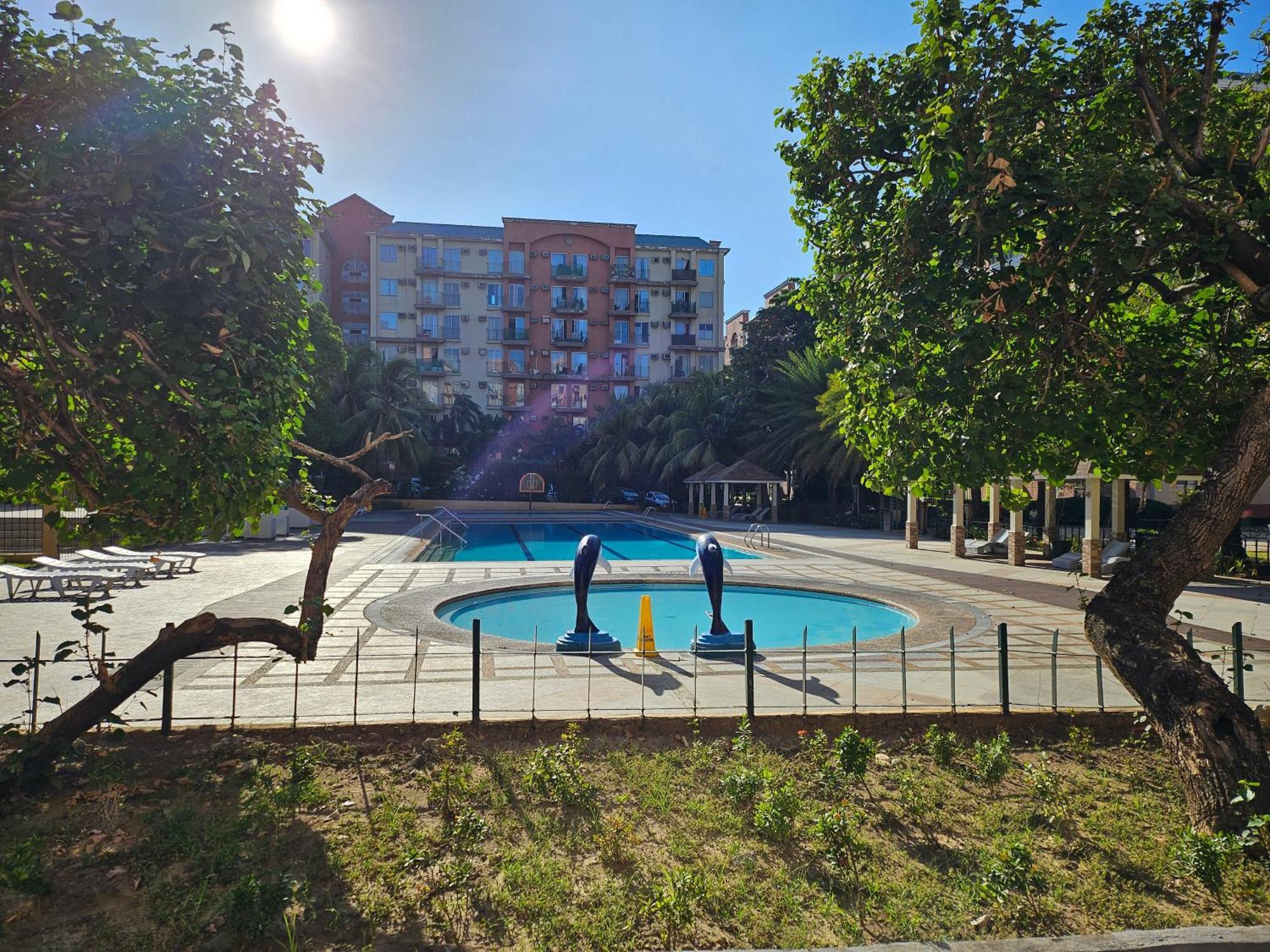 Cozy 2Br Staycation With Balcony Chateau Elysee For 4-6 Pax Paranaque City Exteriör bild